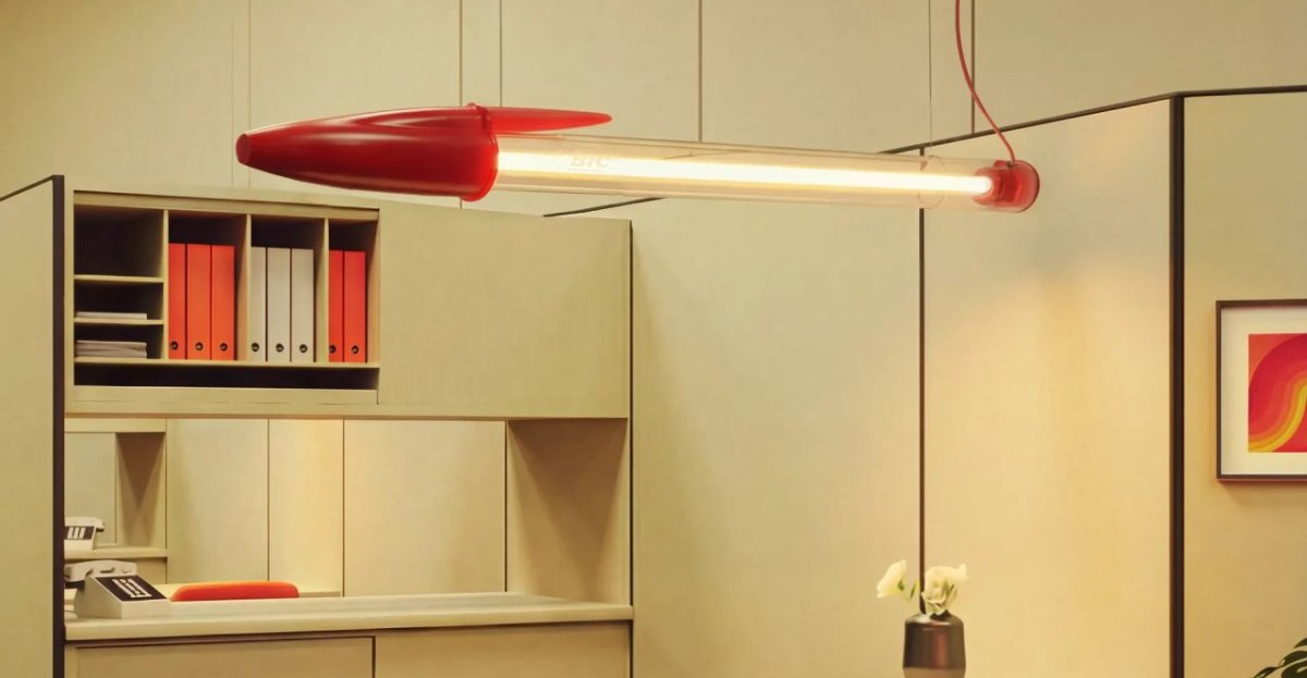  This 5-foot lamp is a supersized tribute to the world’s most iconic pen