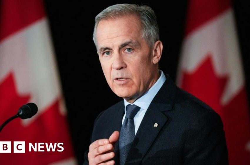  Carney denies walking back Davos speech in phone call with Trump