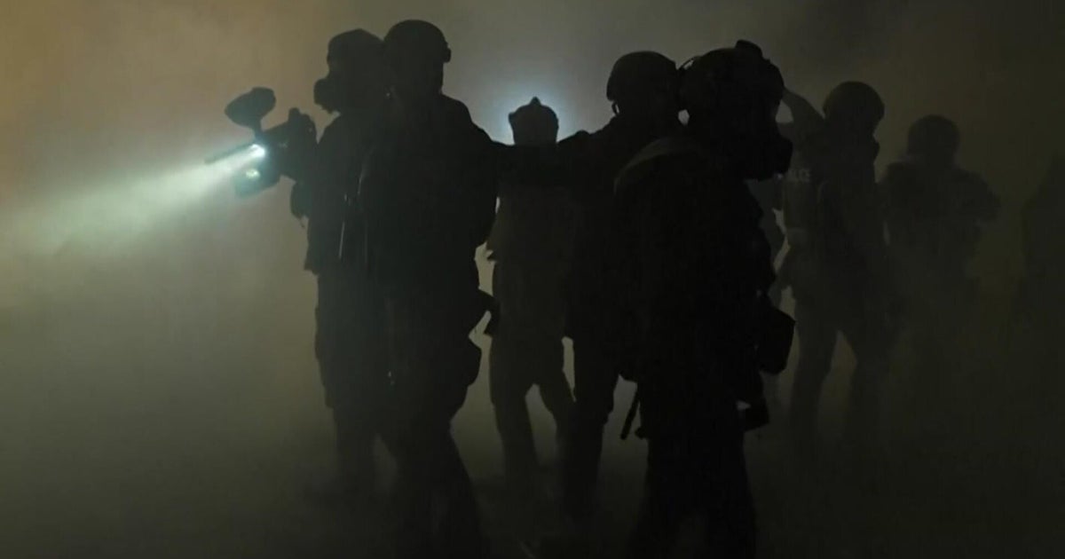  Trump threatens to use Insurrection Act to deploy troops to Minnesota to “put an end” to protests