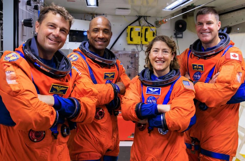  The first human mission to the moon in 54 years launches soon — with a Canadian on board