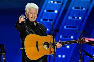 INGLEWOOD, CALIFORNIA - JANUARY 30: Graham Nash performs onstage during the FIREAID Benefit Concert for California Fire Relief at The Kia Forum on January 30, 2025 in Inglewood, California.  (Photo by Scott Dudelson/Getty Images for FIREAID)