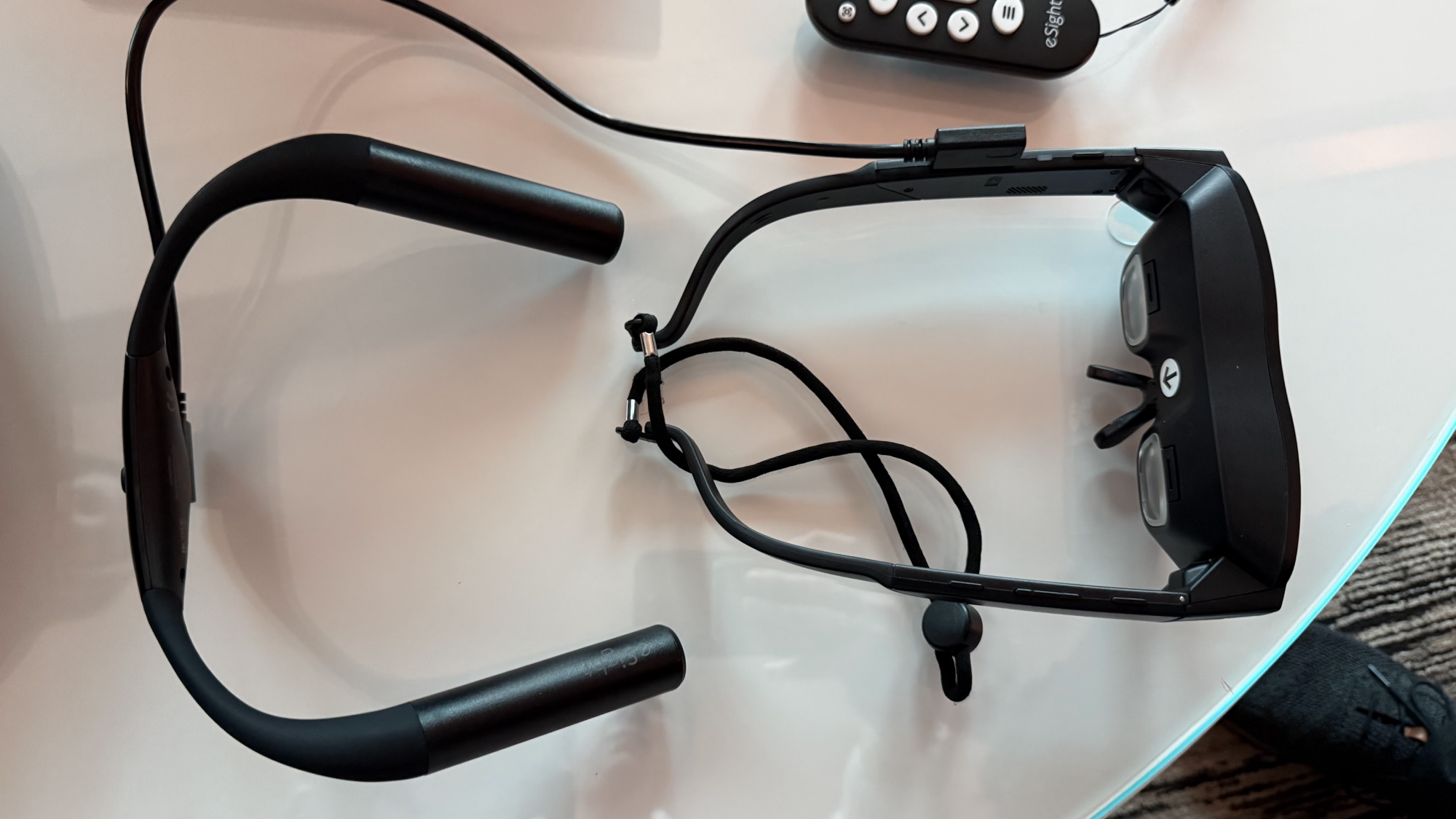 eSight Go glasses and battery pack