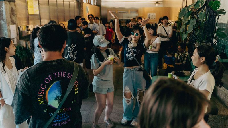  An aversion to alcohol is making sober raves an increasingly popular party option