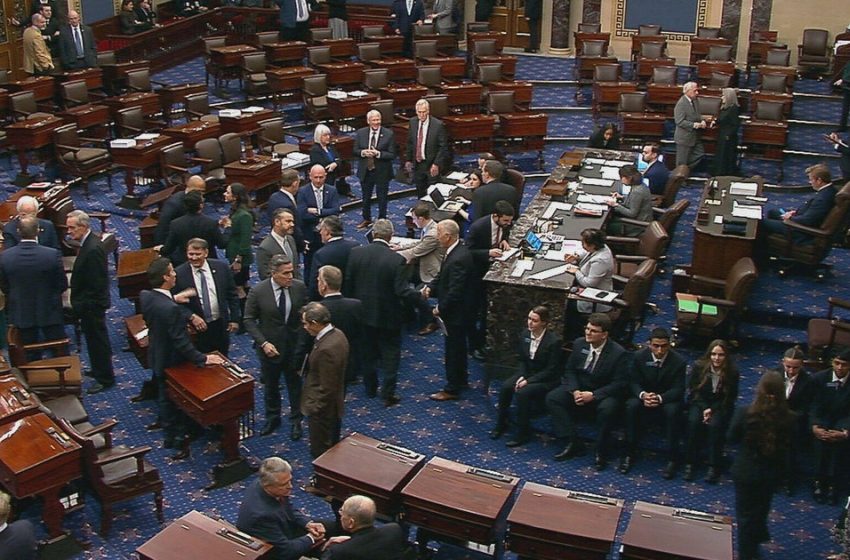  Senate fails to advance funding package ahead of shutdown deadline as ICE talks continue