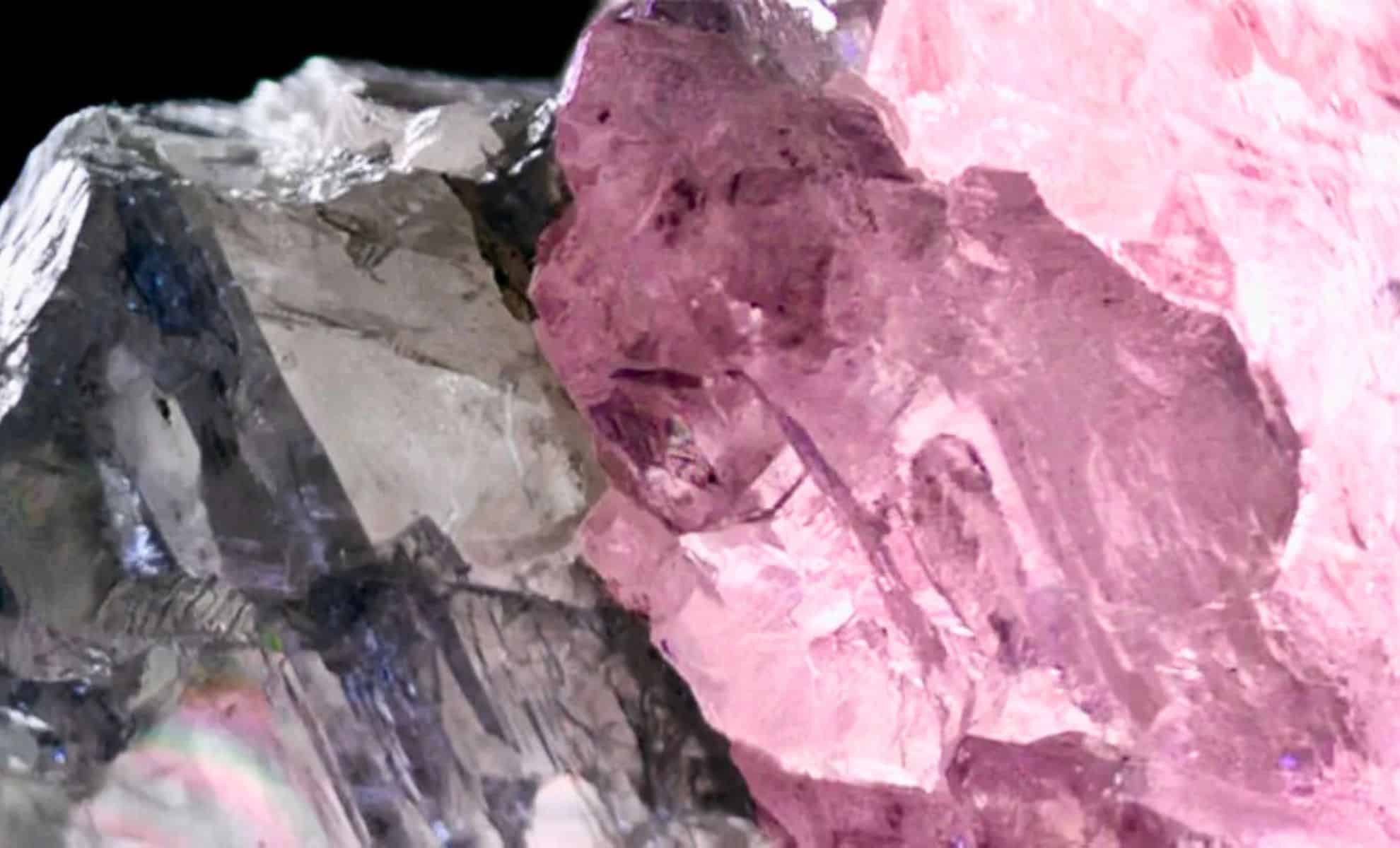  Half Pink. Half Colorless. Miners Unearth a Giant 37.4-Carat Diamond Unlike Any Gem Found in Modern History