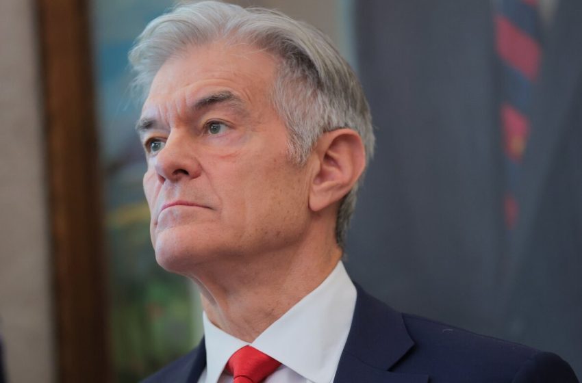  Trump administration plans crackdown on Medicare Advantage overcharges : NPR