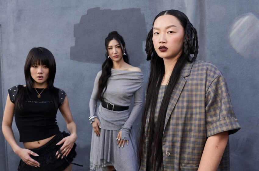  ‘KPop Demon Hunters’ HUNTR/X conquer the charts and claim their destiny : NPR