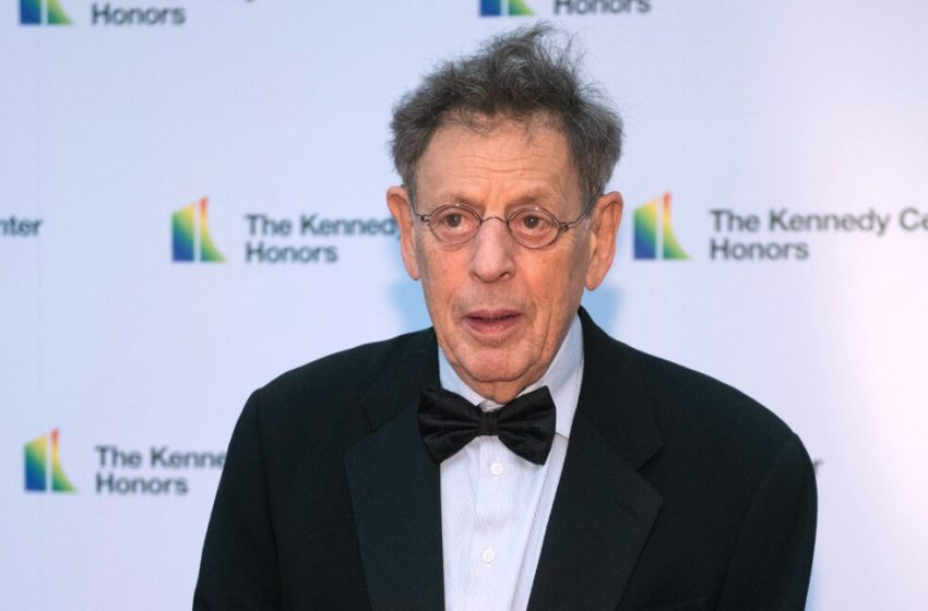  Philip Glass cancels Kennedy Center premiere of Symphony No. 15