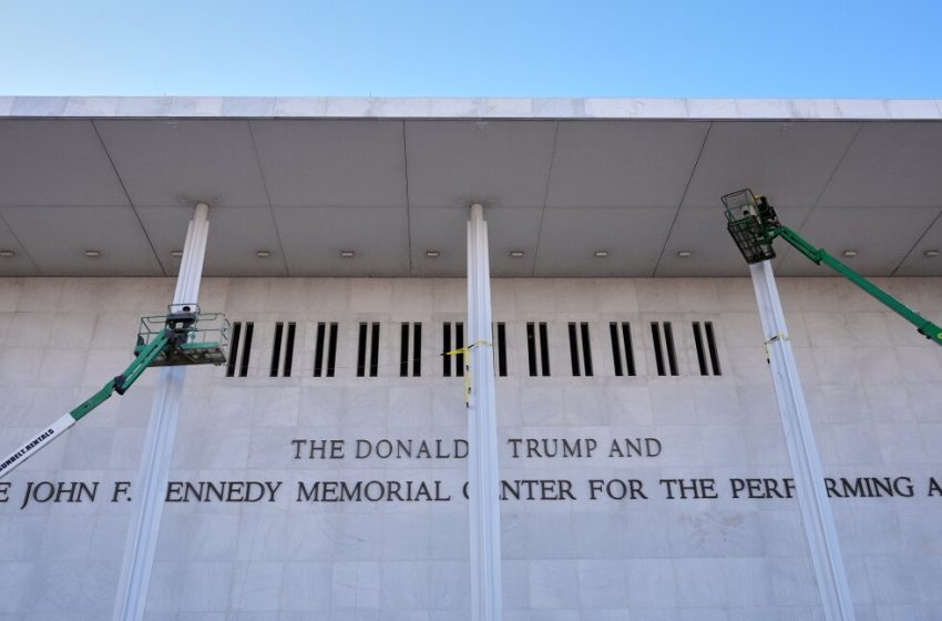  Kennedy Center official Kevin Couch steps down