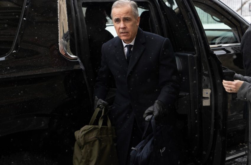  Mark Carney stands firm on Davos speech, plans new Canada trade deals