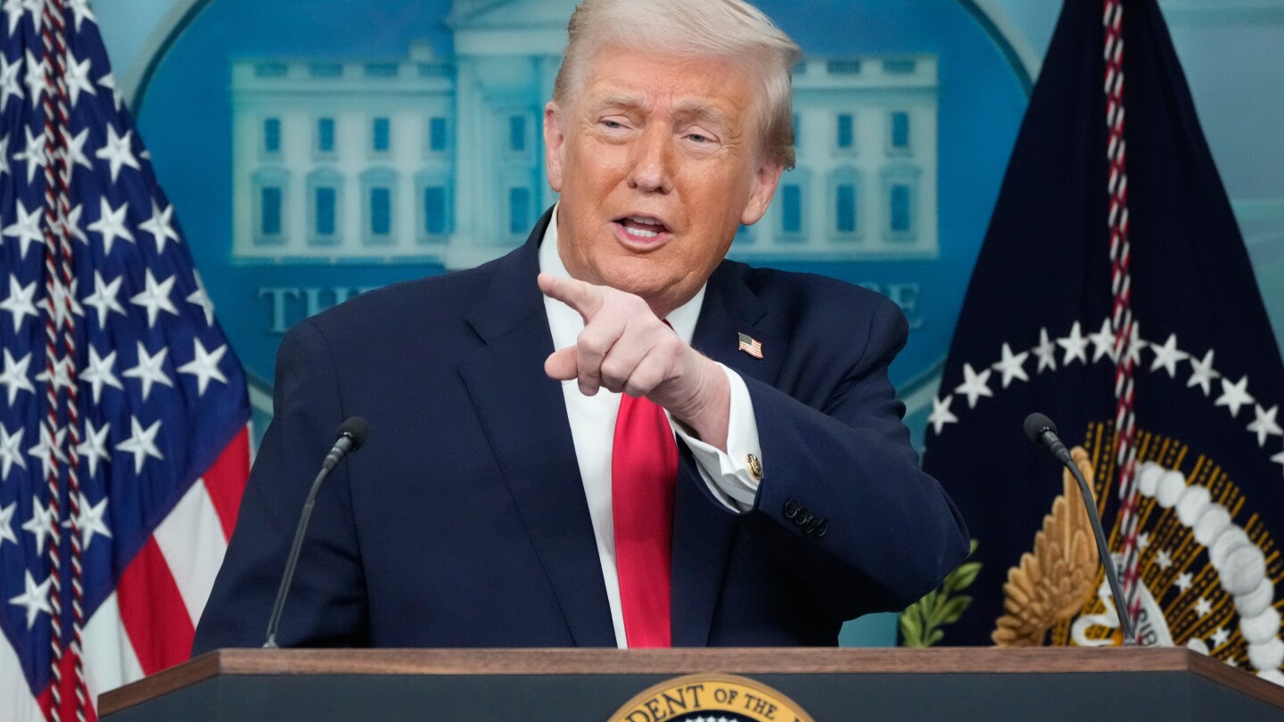  Live updates: Trump speaks at White House briefing