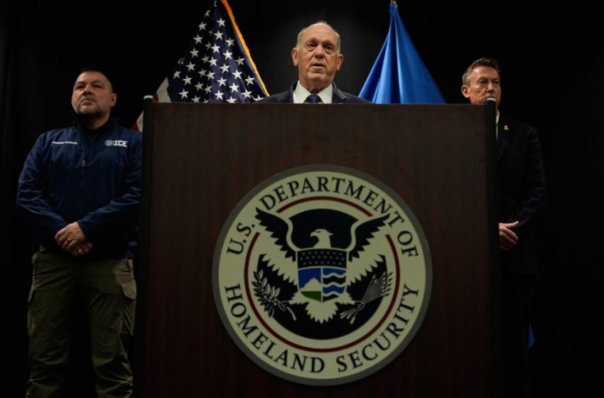  Homan says immigration drawdown could happen in Minnesota, but only after ‘cooperation’