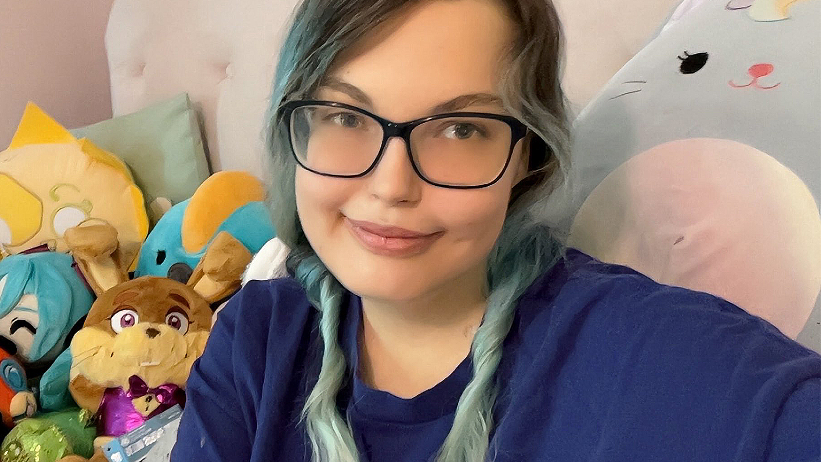  Fans pay respects after beloved VTuber Illy dies of cystic fibrosis