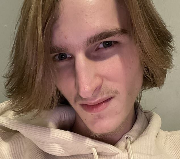  My teenage son picked up a dirty habit to ‘look cool’ in front of his friends. He was rushed to hospital with deadly lung condition… now I’m issuing an urgent plea