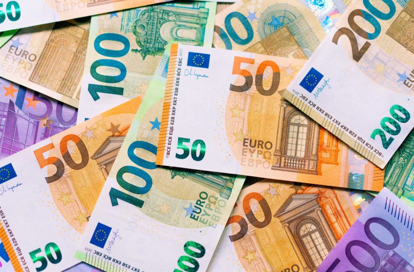  ECB makes euro backstop global to bolster currency’s role