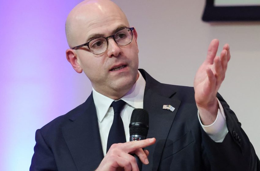  Fed’s Stephen Miran resigns from White House post