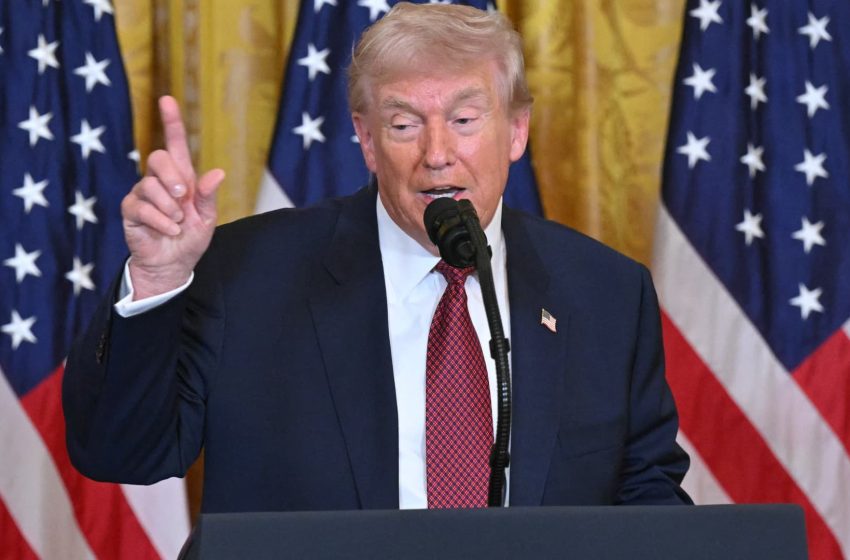  Trump orders Pentagon to buy power from coal plants