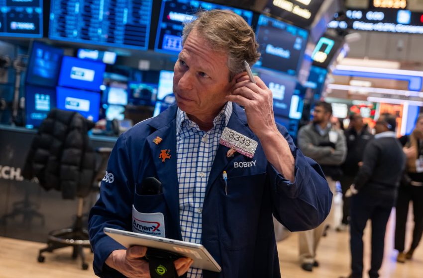  Stock market today: Live updates