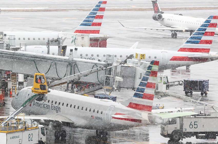  Airlines cancel thousands of flights as blizzard cripples East Coast
