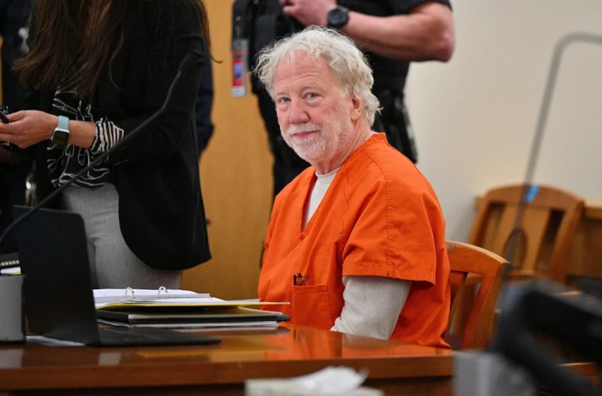  Timothy Busfield indicted on child sex abuse charges by New Mexico grand jury