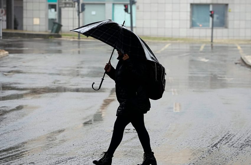  Portugal braces for second major storm as authorities urge residents to prepare emergency kits