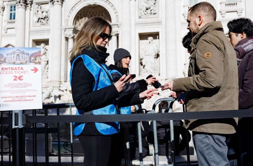  Trevi Fountain fee goes into effect as Rome seeks to manage tourist flow