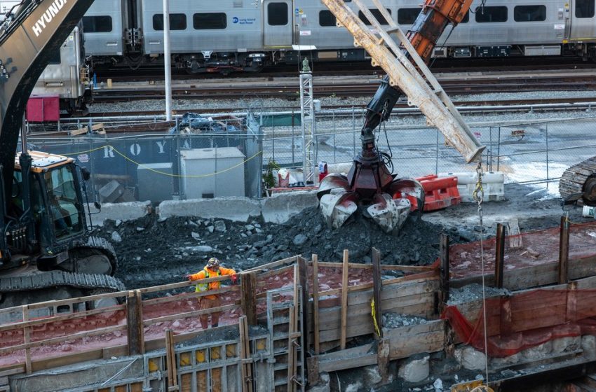  Gateway sues Trump administration over freezing Hudson River tunnel funding