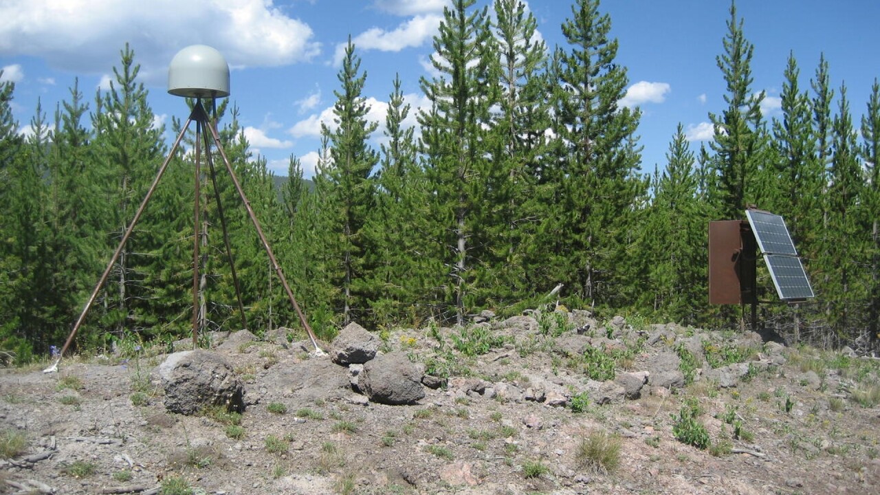 YNp 3 GPS MONITOR_2.13.1.jpg