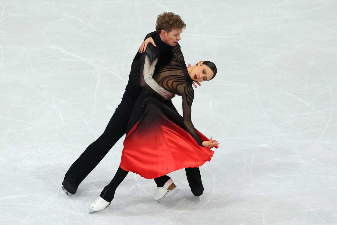 Chock and Bates perform their flamenco-inspired routine in the free dance on Wednesday.
