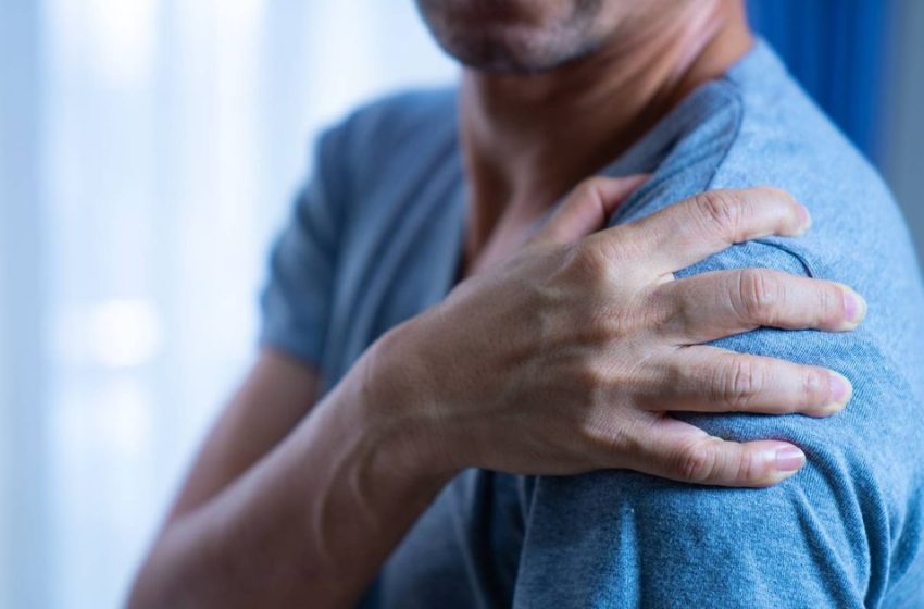  ‘Silent killer’ shoulder symptom listed by NHS as liver cancer warning sign