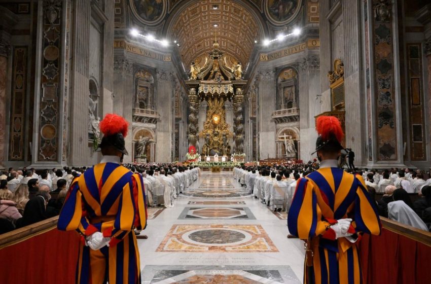  Vatican unveils initiatives to mark 400th anniversary of St. Peter’s Basilica