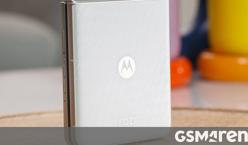  Motorola’s latest foldables are finally getting Android 16 in the US