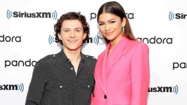  Zendaya Reveals Relationship Red Flags Amid Tom Holland Romance