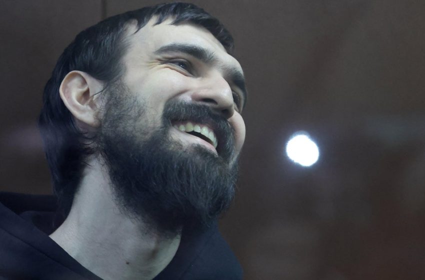  Stand-up comedian gets nearly 6 years in Russian prison over joke about war veteran