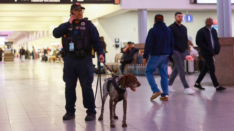  El Paso, Texas: Communications breakdown over airspace closure sparks finger pointing across Trump administration