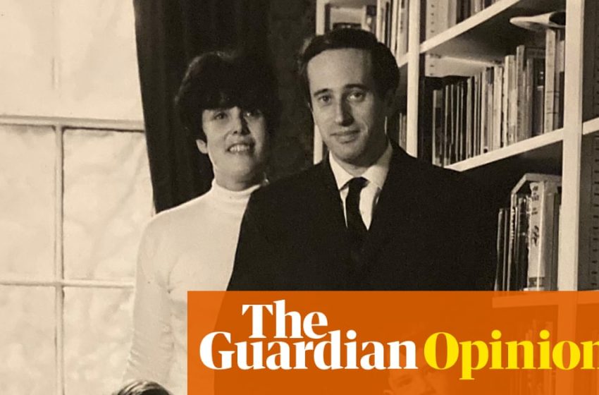  Reading was the key to breaking through the fog of my parents’ dementia | Jo Glanville