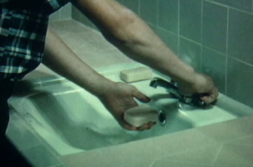  Bathrooms across America are suddenly missing one thing. You’ll regret it when it’s gone.