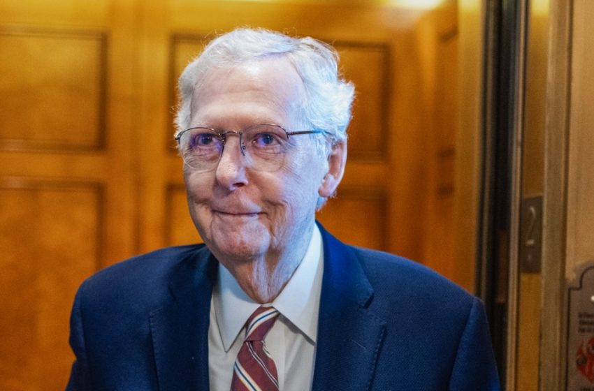  Mitch McConnell hospitalized after experiencing ‘flu-like symptoms’