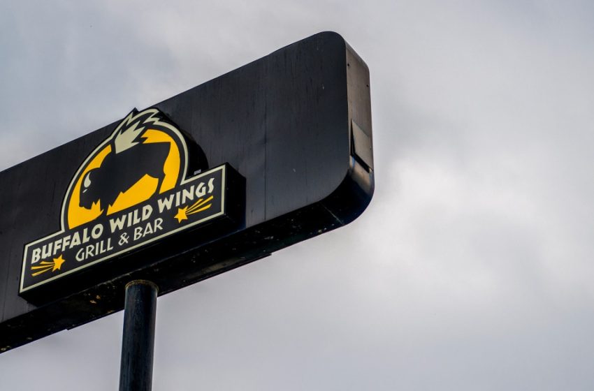  Judge allows Buffalo Wild Wings to keep ‘boneless’ chicken on menu
