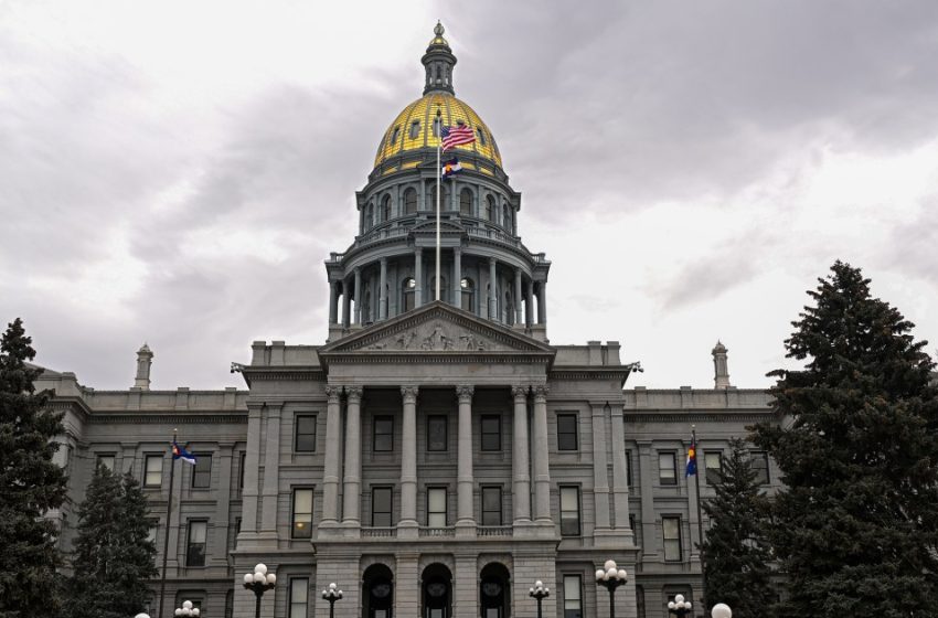  Colorado group pursues ballot measure to pave the way for a new congressional map