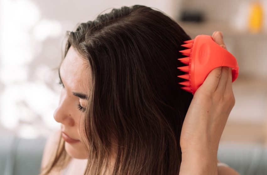  Do Scalp Massagers Actually Help With Hair Growth? Scalp Experts Explain