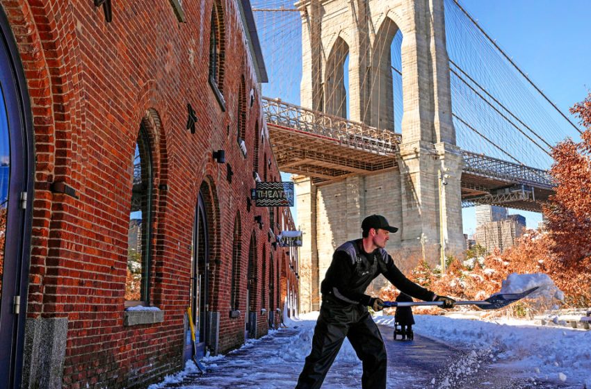  More snow falls on the Northeast as the region scrambles to clear piles from last storm