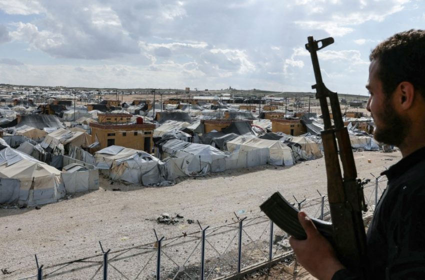  Syria confirms ‘mass escape’ from ISIS-linked camp
