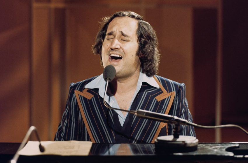  Neil Sedaka, songwriter to the stars for decades, dies at 86