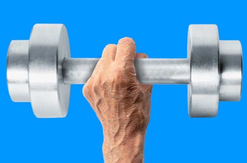  Why we should ‘lift heavy’ as we get older