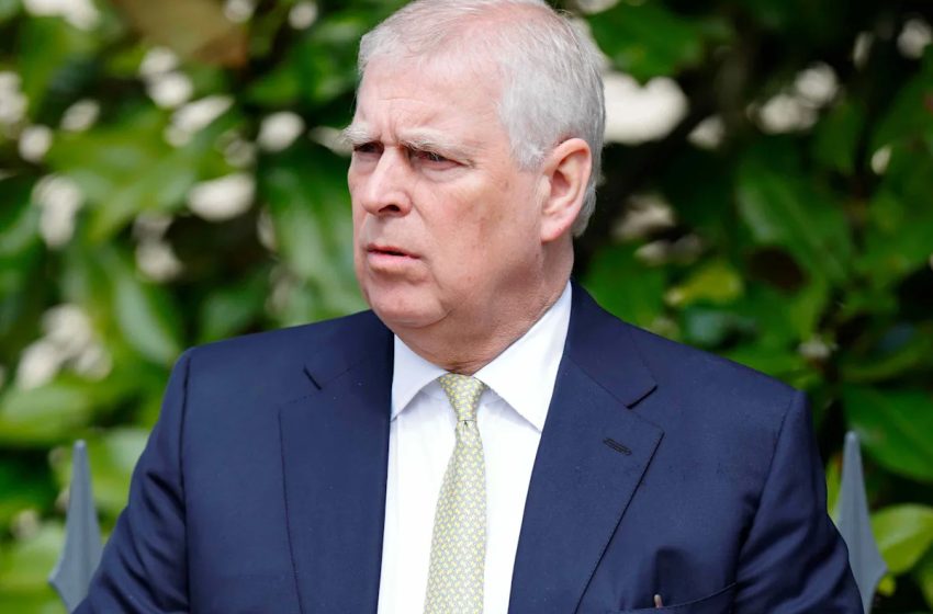  Ex-Prince Andrew Has Staffers Refusing to Serve Him at Sandringham Because He Is “a Total Pariah”