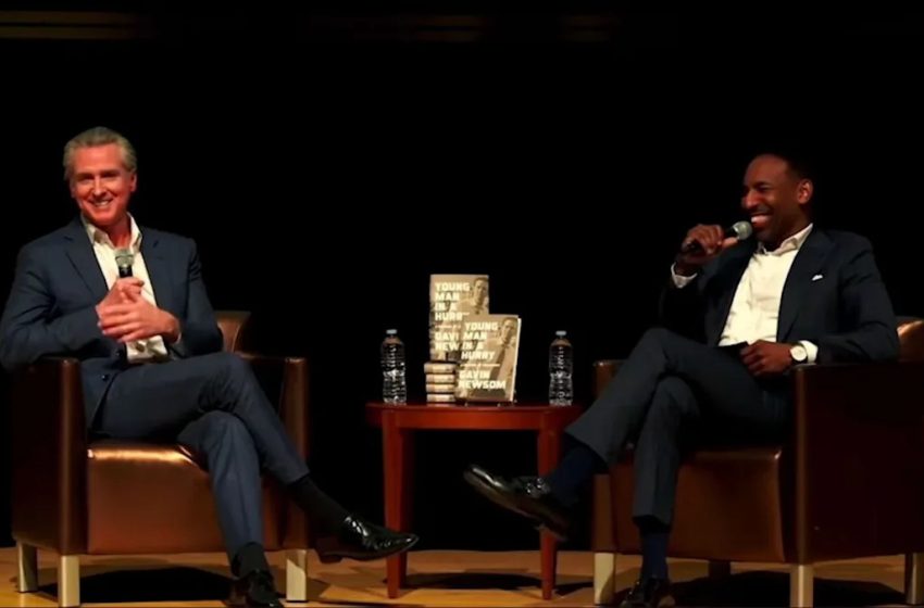  Gavin Newsom Told a Predominantly Black Crowd He’s ‘Just Like Them’ Because He ‘Can’t Read’ — While Promoting His Memoir. The Clip Has 35 Million Views