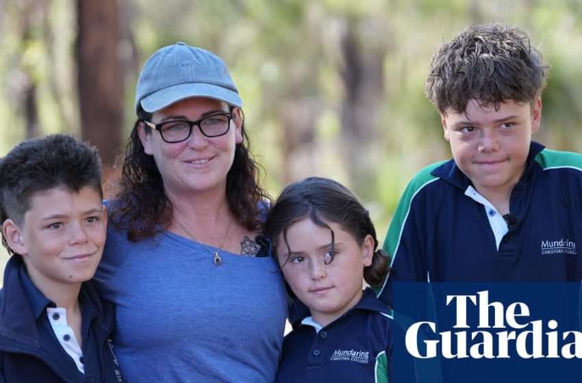  WA work safety watchdog makes ‘initial enquiries’ after family who hired kayak and paddleboards washed out to sea | Western Australia