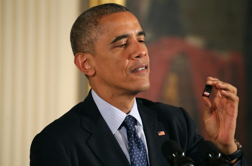  Sandisk drops after Western Digital confirms plan to unload $3 billion in stock