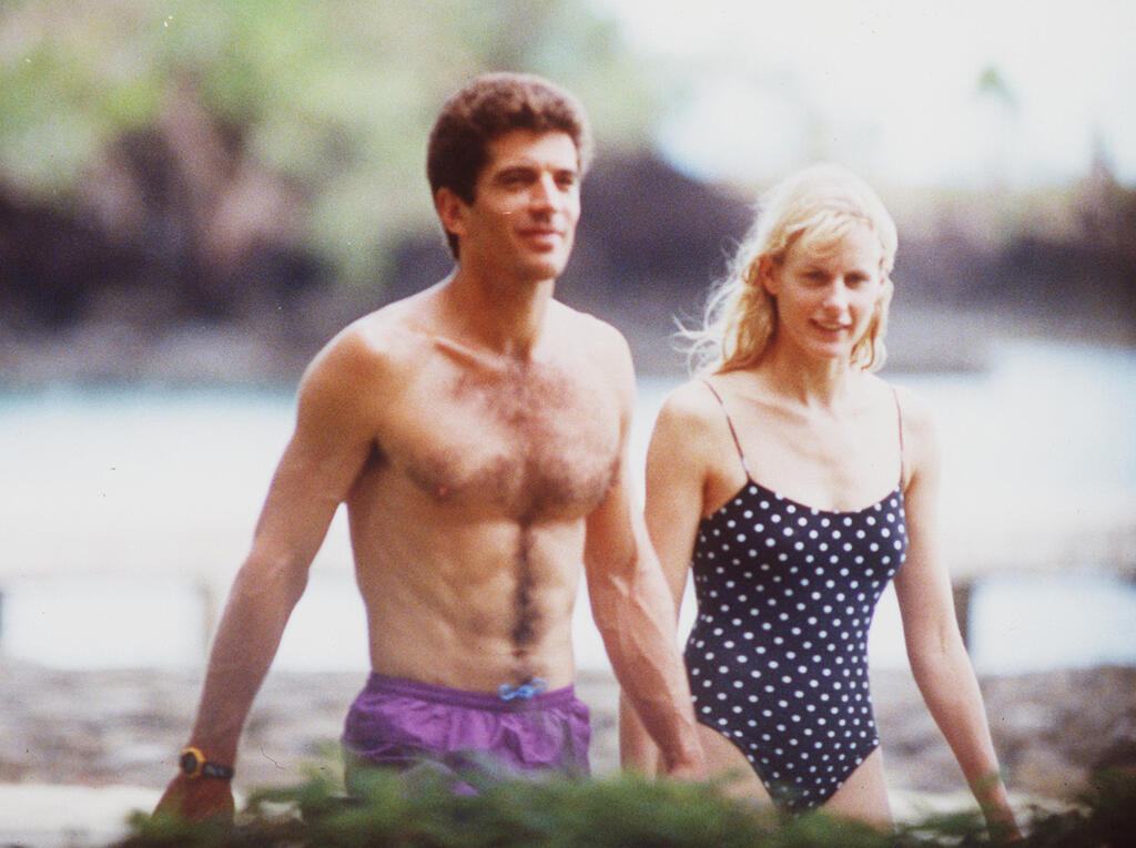 John F. Kennedy Jr. and actress Daryl Hannah 